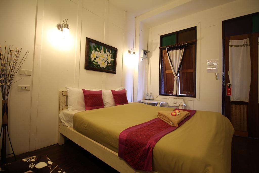 Готель Paifah Boutique House Екстер'єр фото