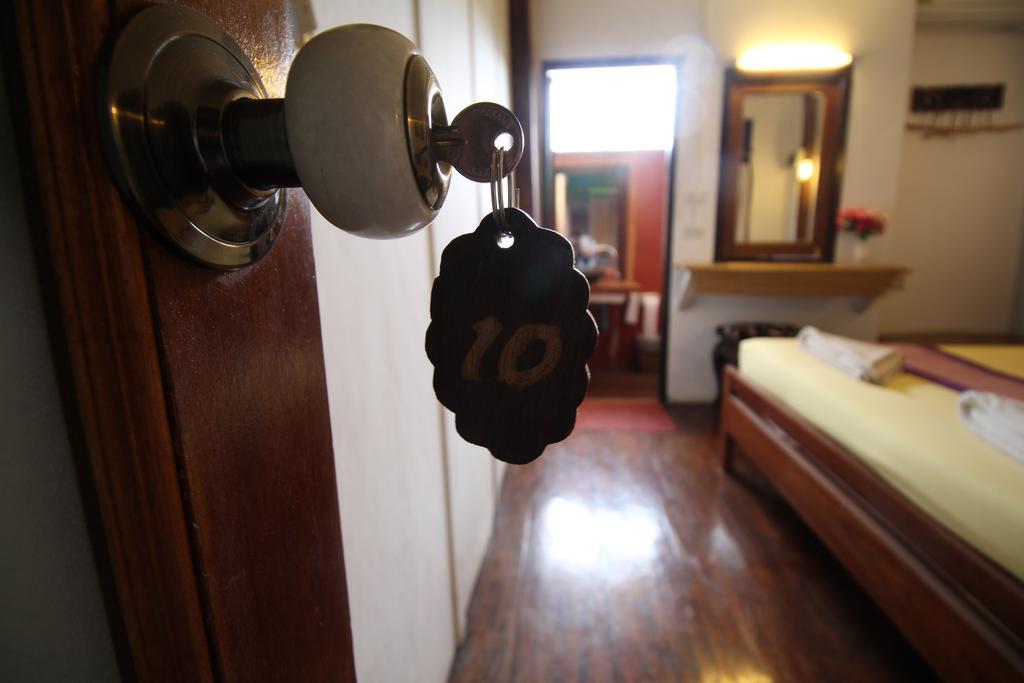 Готель Paifah Boutique House Екстер'єр фото
