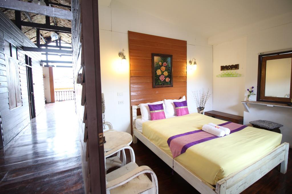 Готель Paifah Boutique House Екстер'єр фото