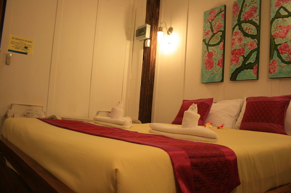 Готель Paifah Boutique House Екстер'єр фото