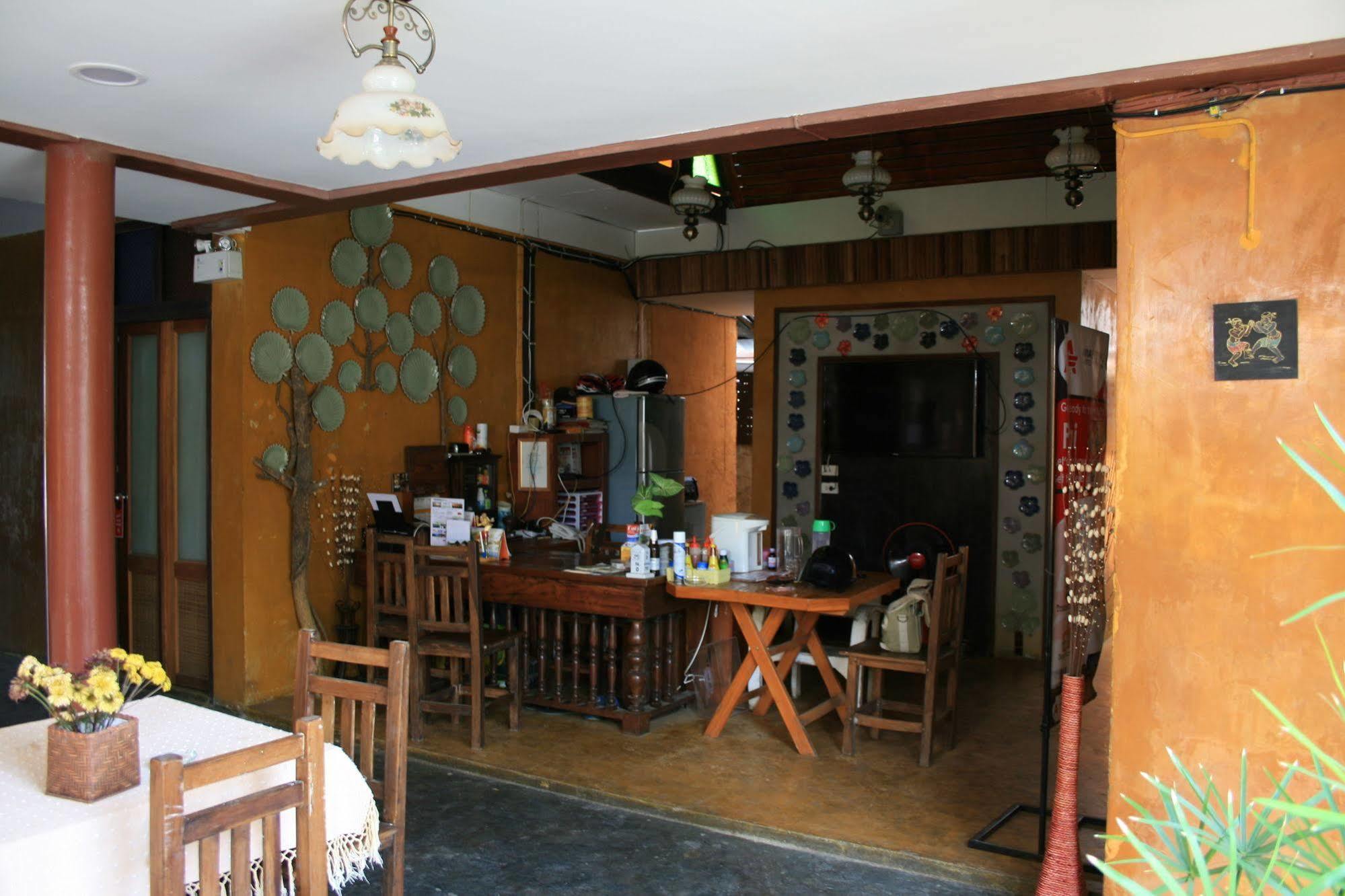 Готель Paifah Boutique House Екстер'єр фото